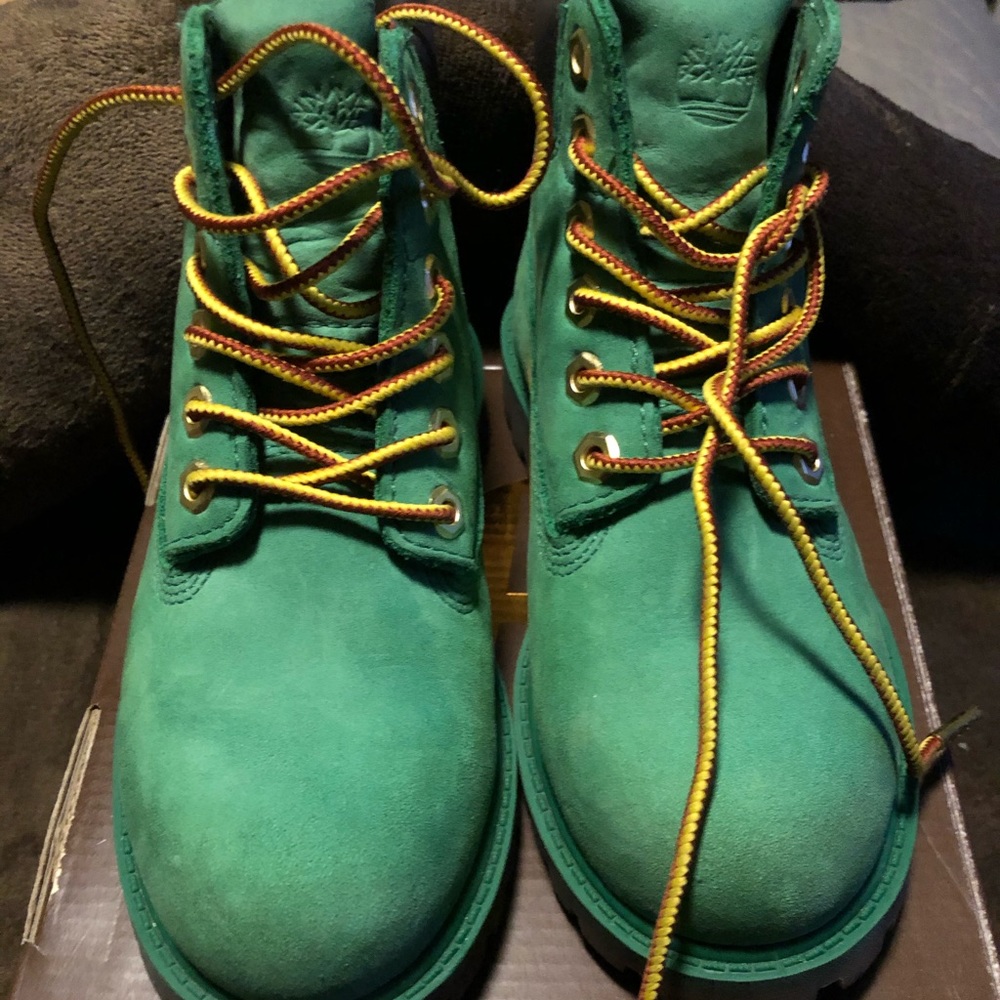 Gently worn authentic toddler timberland boots